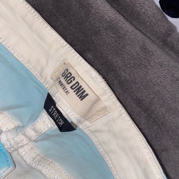 Cutoff Stretch Jean Shorts - Picture 3 of 3